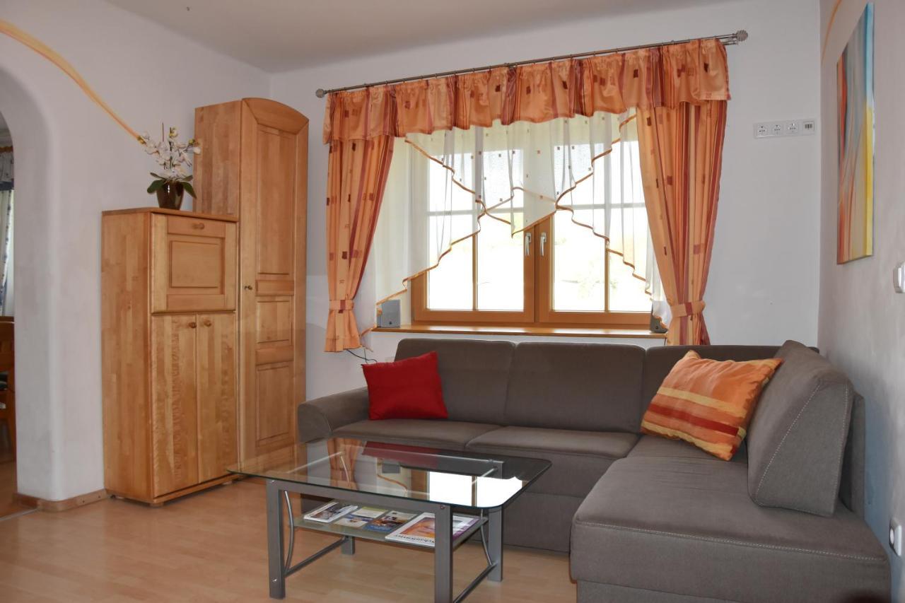 Apartament Biohof Weissensteiner Ullrichs Zewnętrze zdjęcie