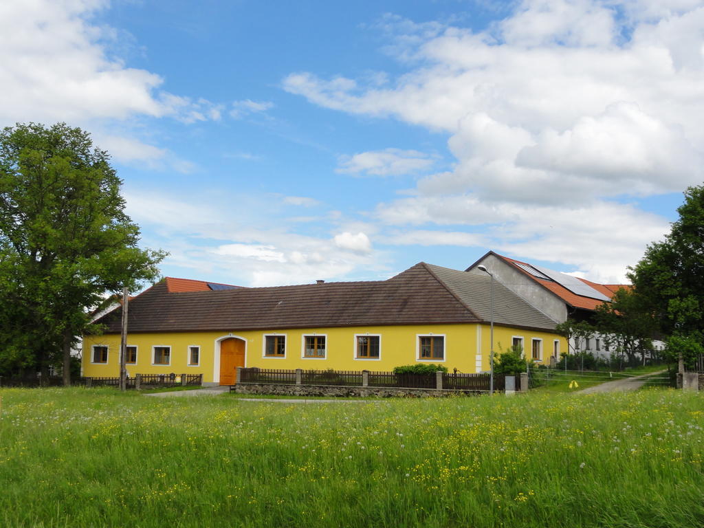 Apartament Biohof Weissensteiner Ullrichs Zewnętrze zdjęcie